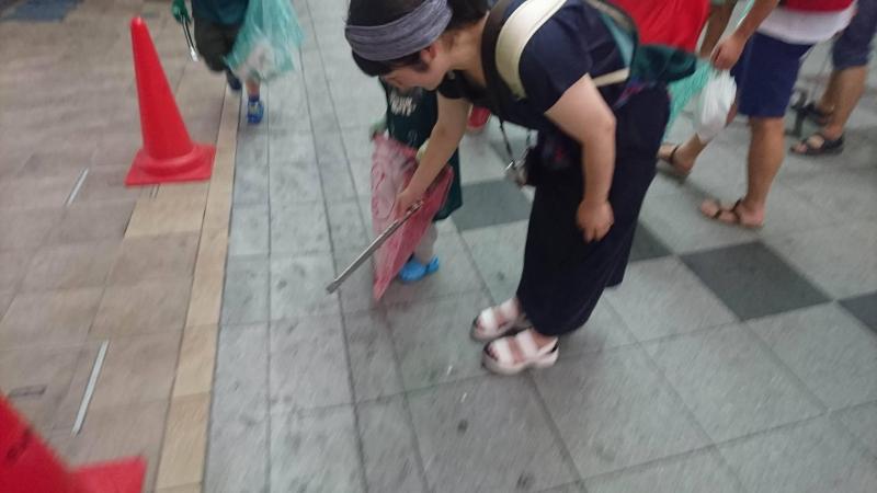 「第40回　にぎどん夜店市＠武蔵新城」の後の清掃活動画像