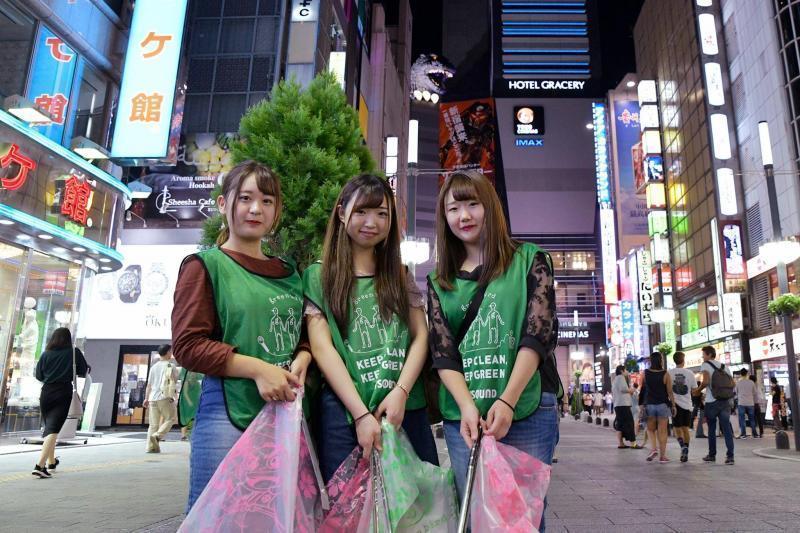 10月1日歌舞伎町お掃除画像