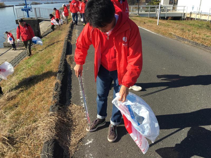 国際海岸清掃ボランティア活動(ICC） 霞ヶ浦湖畔清掃ボランティア画像