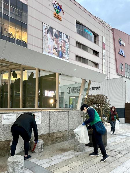 2月朝活中央駅ゴミ拾い画像