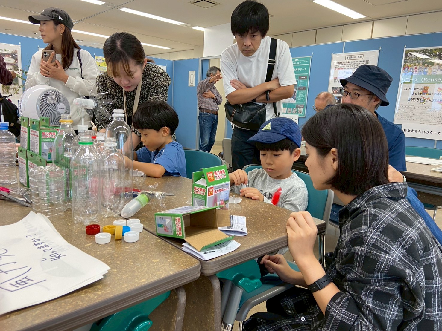 10/4　手作り発電機をつくろう！💡