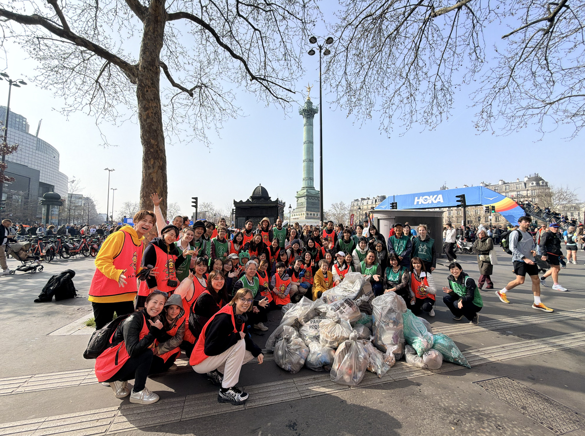 パリ・バスティーユでごみ拾い。SPOGOMI CAMPUSと、ドイツ・岡山からの仲間と