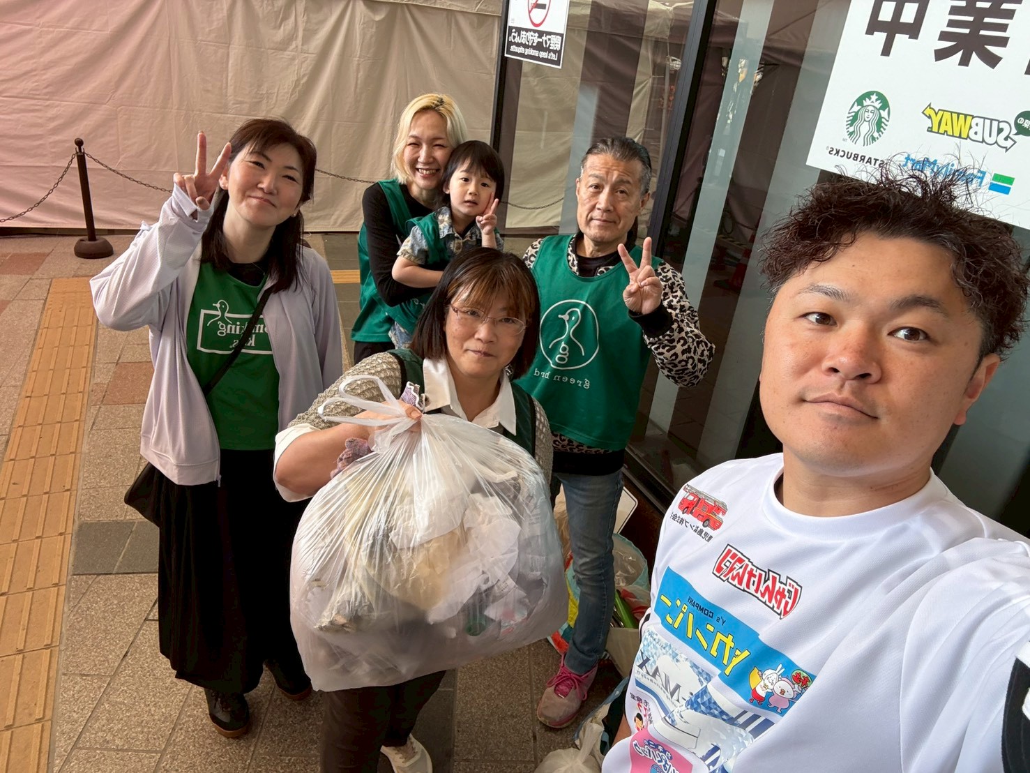 5月1日中央駅7:30 朝ゴミ拾い！